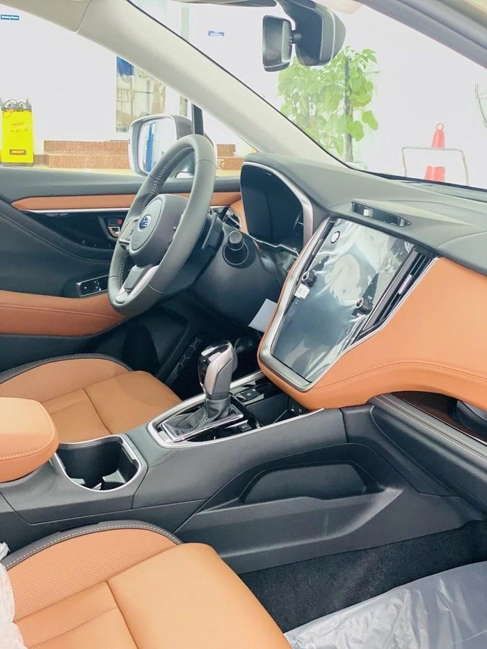 subaru-outback-2022-ve-viet-nam-gia-gan-2-ti-dong-3